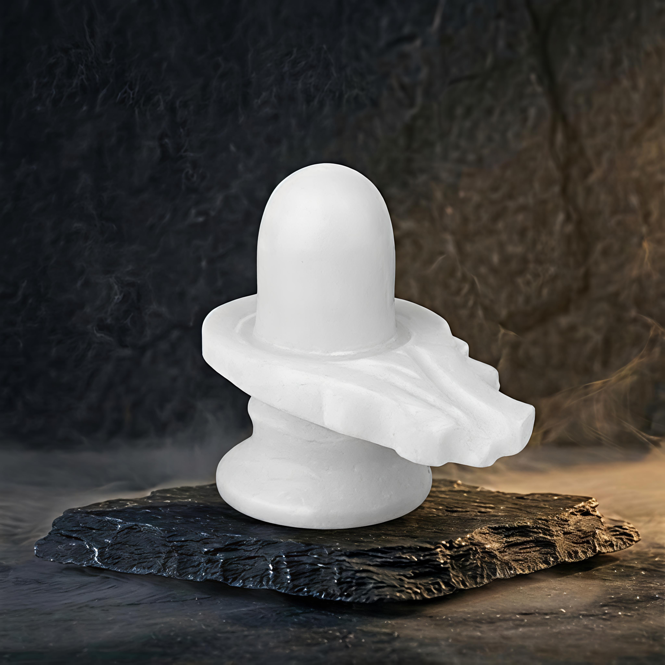 White Marble Shivling 7 cm - Image 3